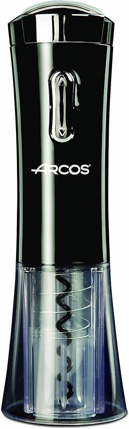 Sacacorchos eléctrico marca Arcos color negro abriendo botella