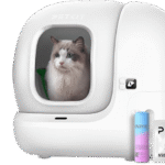 Gato entrando en el arenero autolimpiable PETKIT Pura MAX 2 blanco.